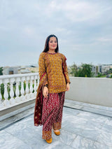 Mehwar Farshi Shalwar Printed 3PC
