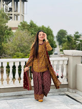 Mehwar Farshi Shalwar Printed 3PC