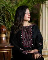 BLACK LUXE EMBROIDERY 2Pc