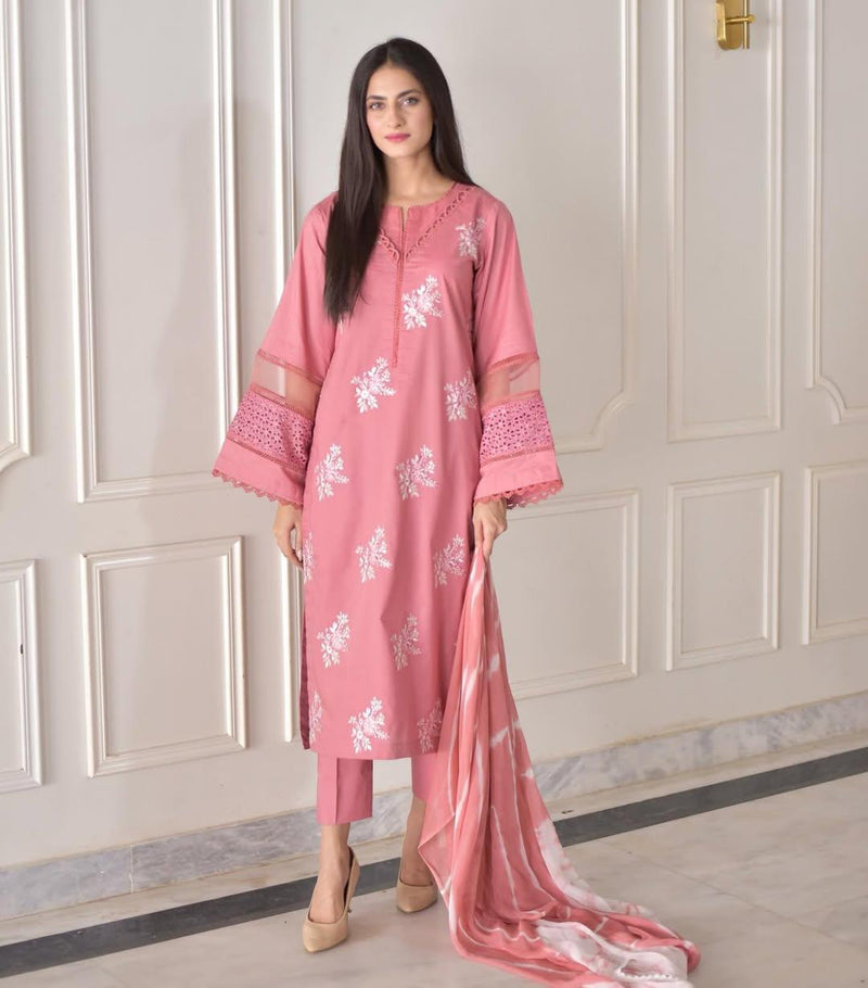 Novina Embroidered Lawn 2PC