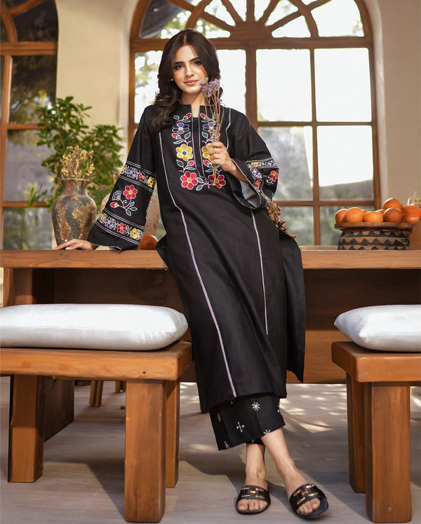 Cottage Embroidered 2PC